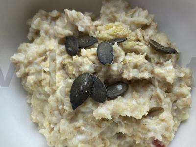 Patingėlių omletinė avižinė košė su vyšniomis pagrindine nuotrauka