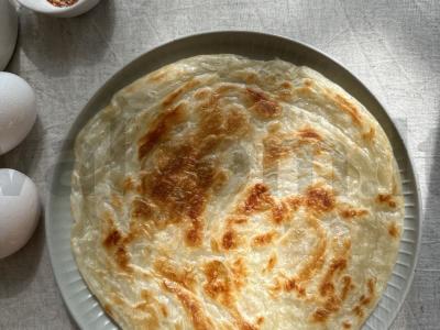 Roti plokštelė su rukola, kiaušiniu ir feta sūriu Žingsnis 1