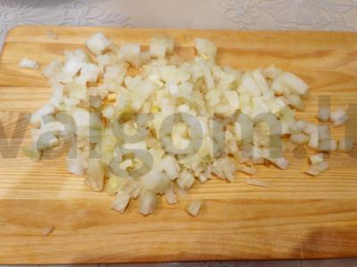 Vištiena su baltais pupelėmis grietinėlės padaže Žingsnis 1