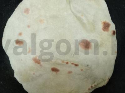 Ritinys su vištienos nagetais pusryčiams Žingsnis 2