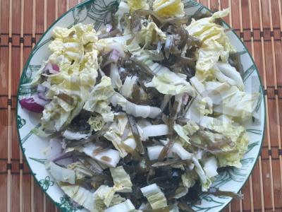 Salotas „Tris kopūstai“ pagrindine nuotrauka