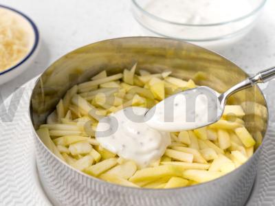 Sluoksniuotas salotas su apelsinais ir sūriu Žingsnis 7