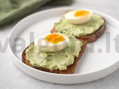 Sumuštinis su avokadu, pesto ir rukola Žingsnis 6