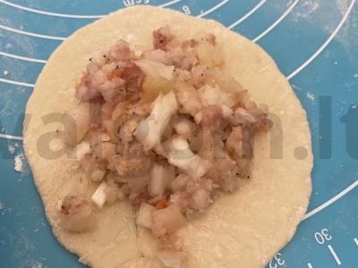 Koldūnai „Sotūs“ su mėsa ir kopūstais Žingsnis 4