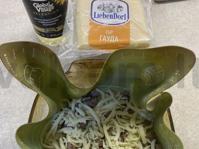 Žieminis pyragas su bulvių, jautienos ir sūrio įdaru Žingsnis 5