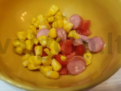 Salotos su dešrelėmis vakarienei Žingsnis 3