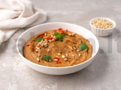 Hummusas su batatu pagrindine nuotrauka