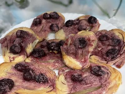 Vaisių pyragėliai su vyšniomis „Vasara“ pagrindine nuotrauka