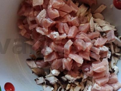 Smulkintas kiaulienos šnicelis su pievagrybiais Žingsnis 2