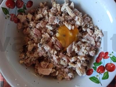 Smulkintas kiaulienos šnicelis su pievagrybiais Žingsnis 4