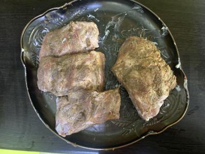 Sultingi kiaulienos šonkauliai adžikos ir grietinės marinate Žingsnis 4