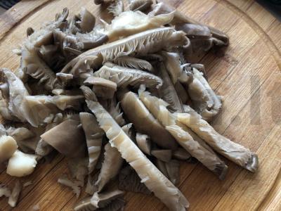 Makaronai-spiralės su pievagrybiais Žingsnis 2