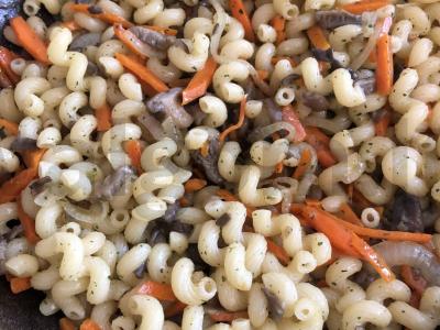 Makaronai-spiralės su pievagrybiais Žingsnis 8