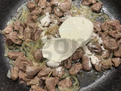 Kalakutų širdelės su grietine per 30 minučių Žingsnis 3