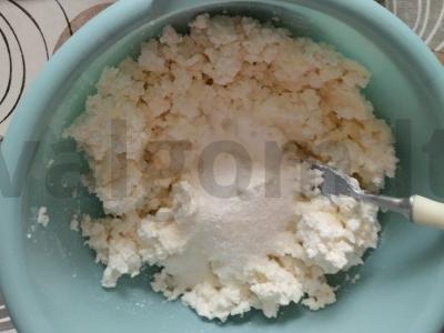 Varškės sausainiai su migdolais Žingsnis 2