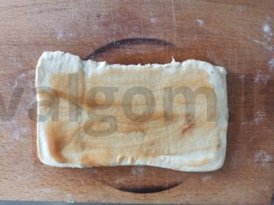 Sluoksniuotos bandelės su obuolių uogiene ir cinamonu Žingsnis 4