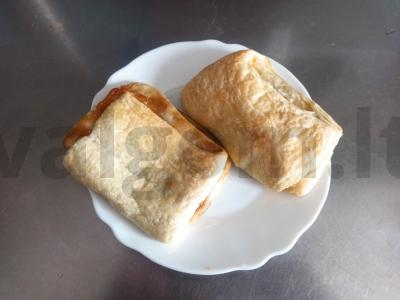 Sluoksniuotos bandelės su obuolių uogiene ir cinamonu pagrindine nuotrauka