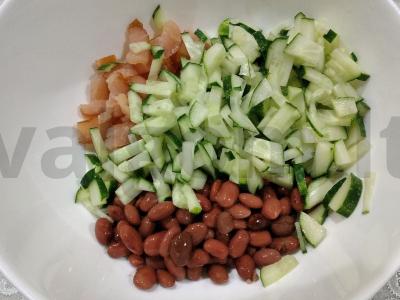 Skaniausias salotas su karpačiu ir pupelėmis Žingsnis 2
