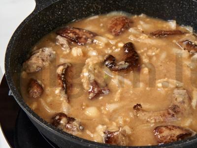 Jautienos kepenys su padažu keptuvėje Žingsnis 4