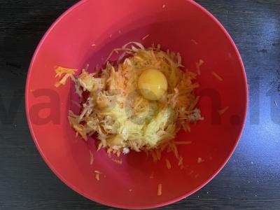 Vaikų bulviniai blynai su batatais ir sūriu Žingsnis 4