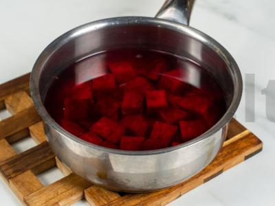 Citrusinė burokėlių salotos su sūriu Žingsnis 1