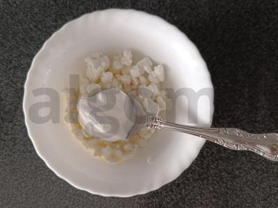 Varškės desertas su aviečių uogiene pusryčiams Žingsnis 2