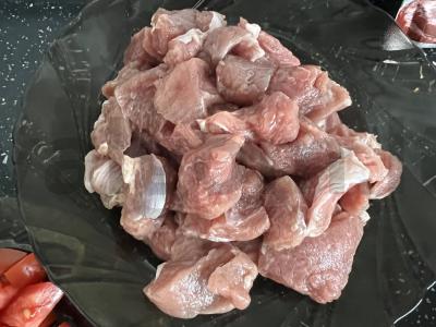 Lobio su kalakutiena, daržovėmis ir prieskoniais Žingsnis 4