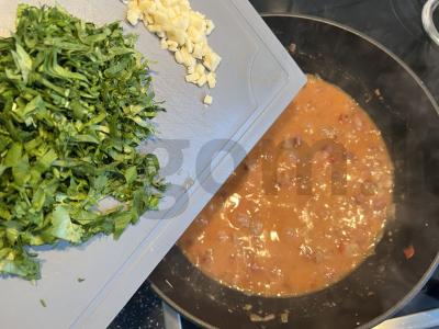 Lobio su kalakutiena, daržovėmis ir prieskoniais Žingsnis 15