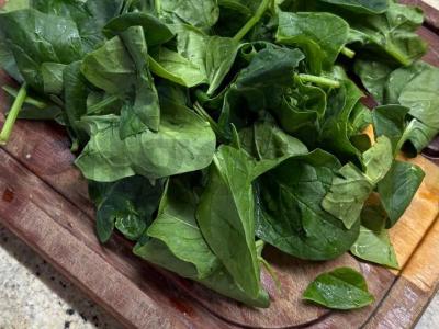 Špinatų, daržovių ir baziliko pyragas Žingsnis 2