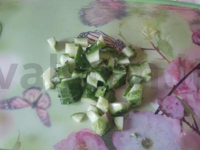 Pienės lapų, kiaušinio ir skumbrijos salotas Žingsnis 1