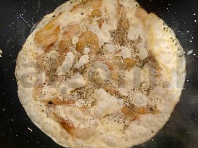 Krevetės grietinėlės ir česnako padaže Žingsnis 4