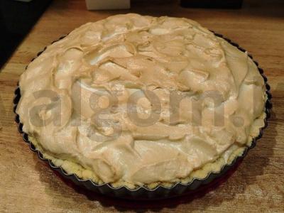 Sluoksniuotas pyragas su mangų džemu pagrindine nuotrauka