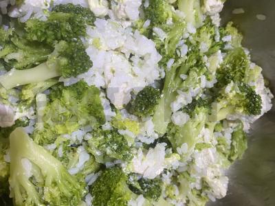 Skaniausia brokolių ir vištienos krūtinėlės apkepas Žingsnis 2