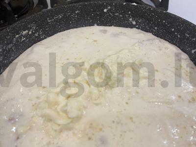 Spagečiai su kalakutiena sūrio padaže Žingsnis 4