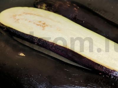 Užkandis „Baklažanų ritinėliai su baziliku“ Žingsnis 2