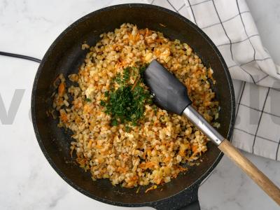 Perlovka su morkomis ir svogūnais Žingsnis 8