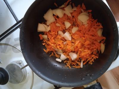 Daržovių troškinys su mėsa Žingsnis 4