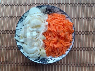 Ryžiai su kiauliena ir daržovėmis vakarienei Žingsnis 2