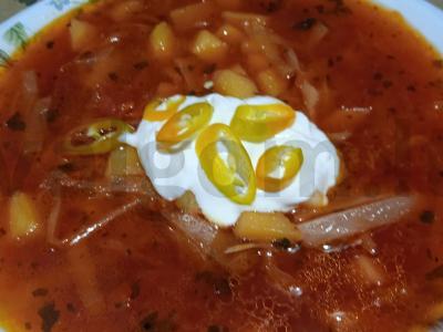 Vegetariškas boršas su jalapeño pagrindine nuotrauka