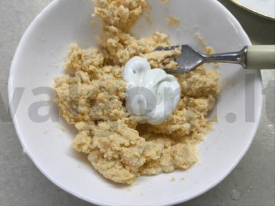 Kiaušiniai, įdaryti menkių ikrais Žingsnis 3