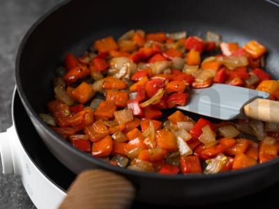 Jautiena su žaliaisiais pupelėmis ir paprika Žingsnis 6