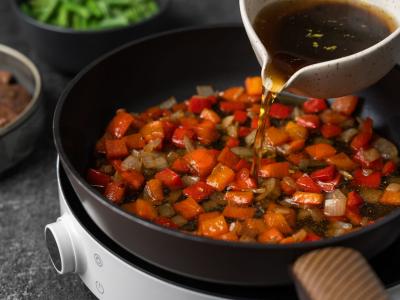 Jautiena su žaliaisiais pupelėmis ir paprika Žingsnis 7