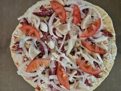 Skani pica su dešra ir daržovėmis Žingsnis 5