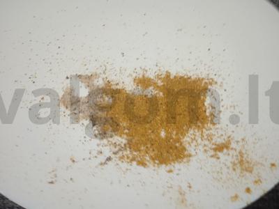 Kiauliena, kepta su ananasais ir marinuota vyšnių sultyse Žingsnis 1