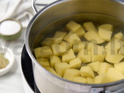 Sriuba su jautienos konservais Žingsnis 2