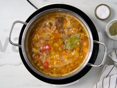 Sriuba su jautienos konservais Žingsnis 8