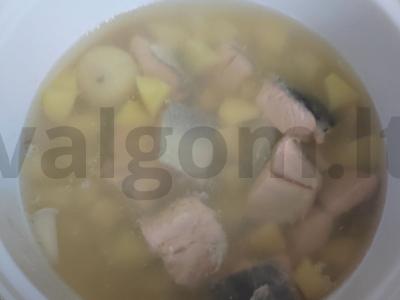 Lašišų žuvienė su manų kruopomis Žingsnis 3