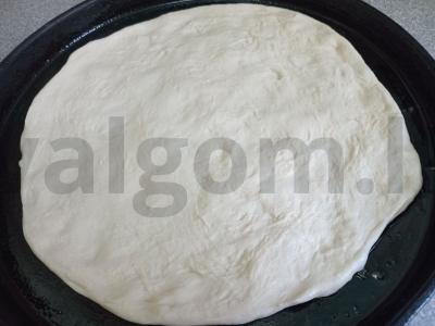 Pica su dešra, pomidoru ir marinuotais jalapeño Žingsnis 1