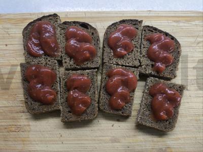 Užkandžių mini sumuštiniai su šonine Žingsnis 1