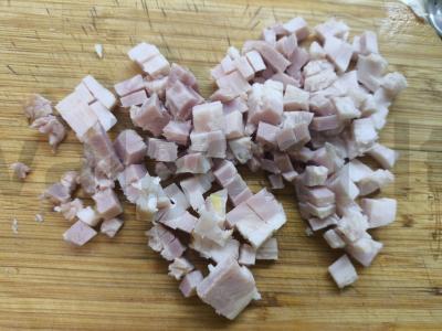 Salotas su šonine, bulvėmis ir kaparėliais „Žiemos nuotaika“ Žingsnis 3